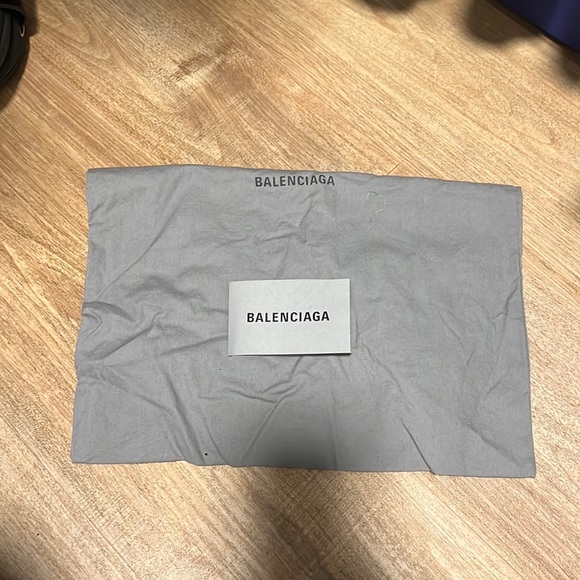 AUTHENTIC Balenciaga shoes - Picture 8 of 8